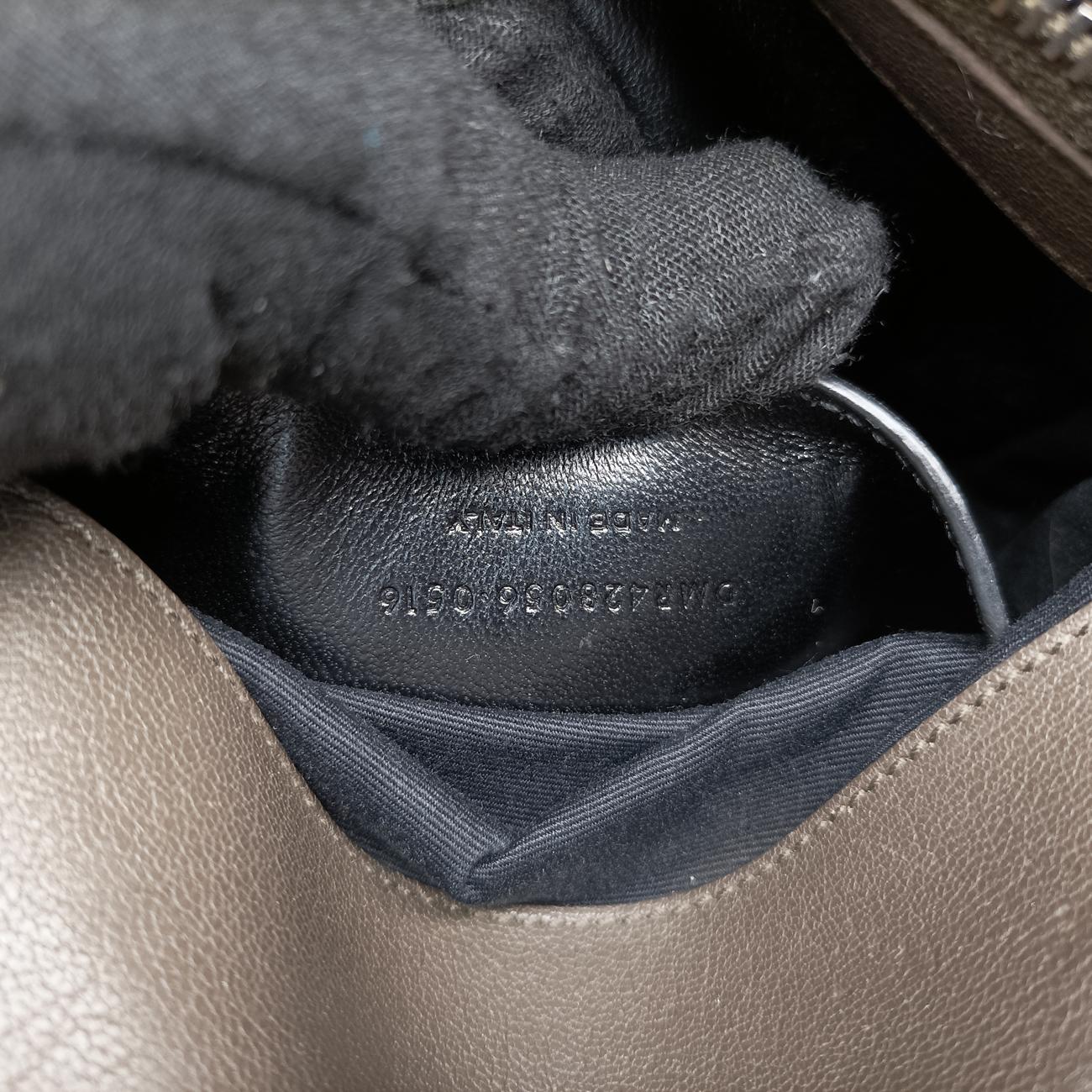 COLLEGE Grey Leather DMR428056.0516