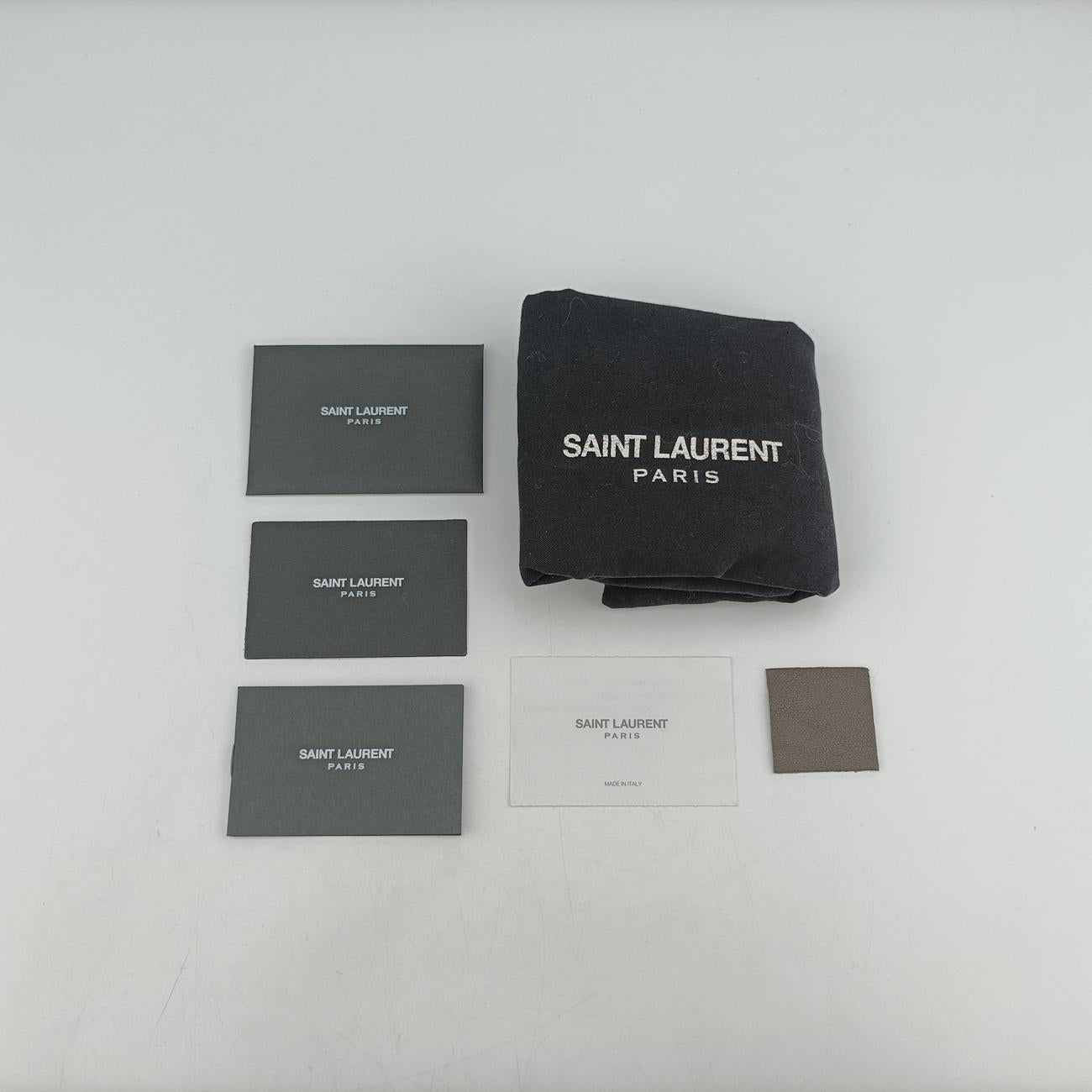 COLLEGE Grey Leather DMR428056.0516