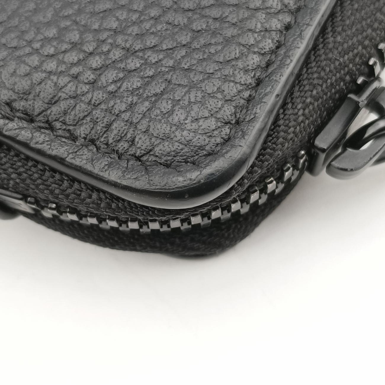 LV Aerogramme Phone Pouch Black Grained Leather MI4270 ICチップ
