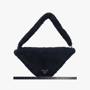 Triangle Terry Black Pile 31/Z