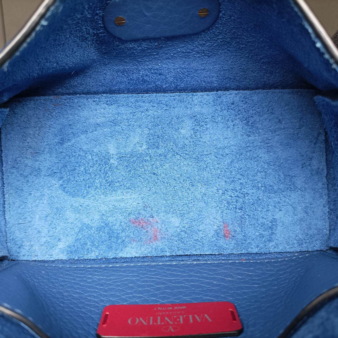 Rockstud Blue Leather