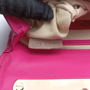 Rockstud Va Va Voom Rose Leather BUE 975 NG31