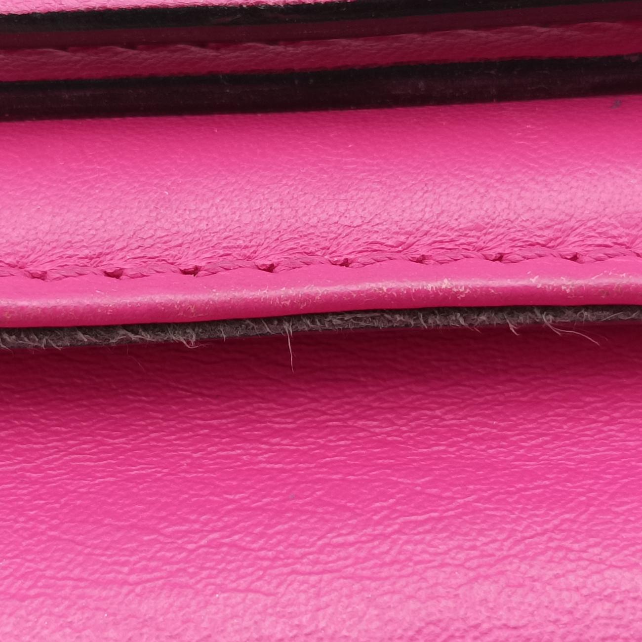 Rockstud Va Va Voom Rose Leather BUE 975 NG31