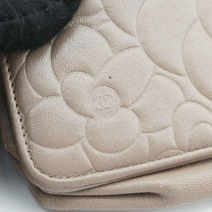 camellia Brown lambskin 17360816