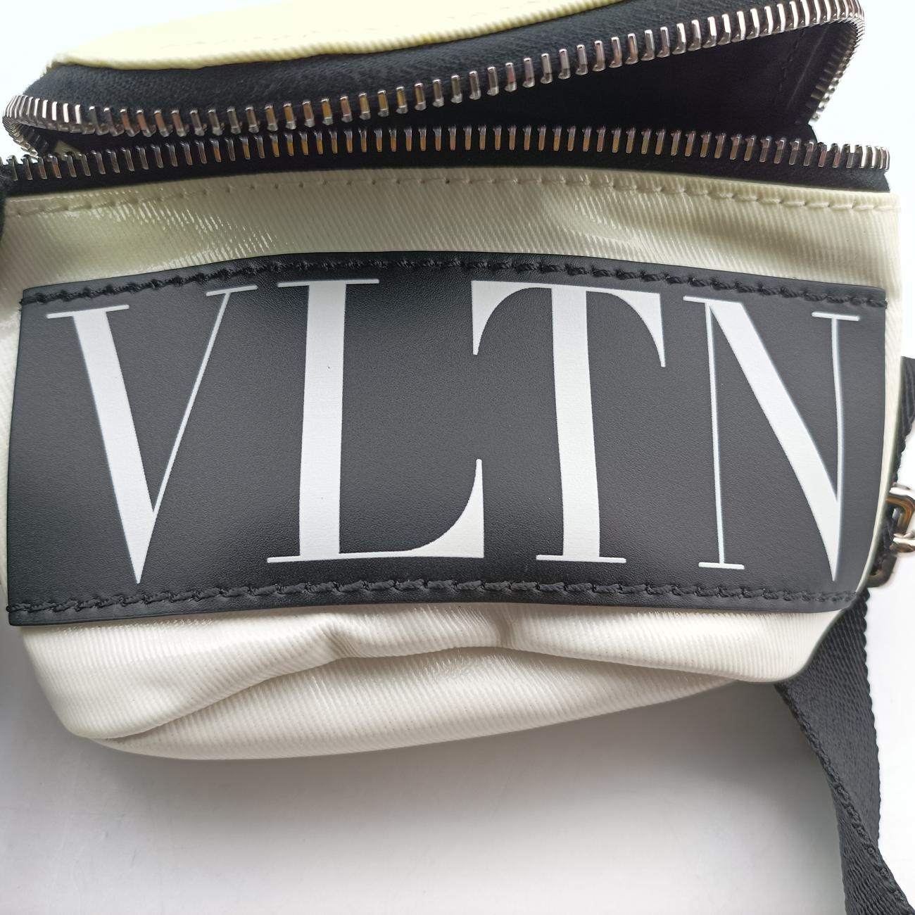 VLTN Print Black×white Patent TV-Q695YYW0