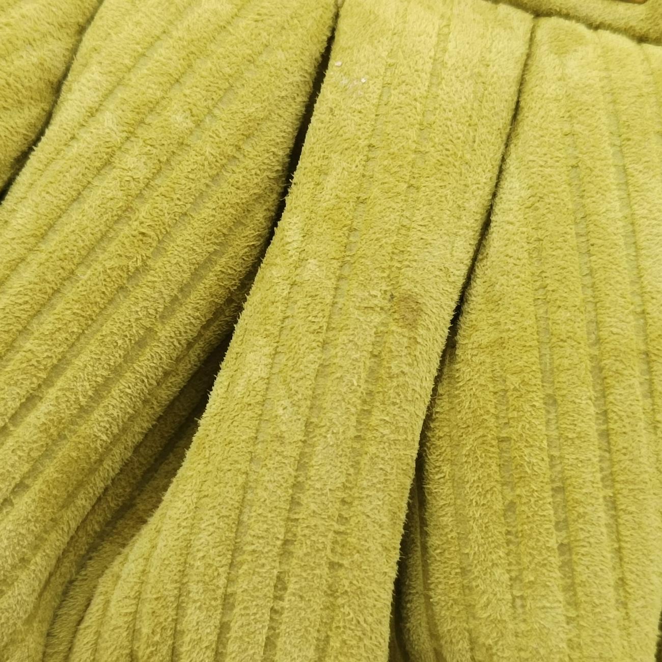 Peekaboo Green Suede 8BP118-AB5Y-208-3262