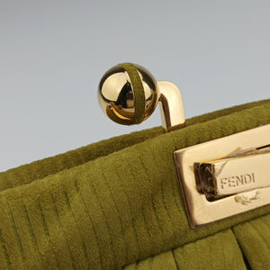 Peekaboo Green Suede 8BP118-AB5Y-208-3262