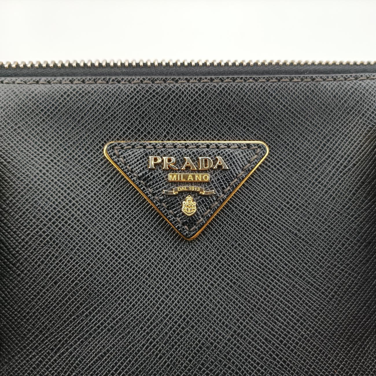 Galleria Black SAFFIANO Leather 7/A 173