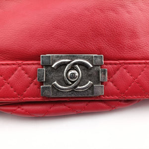 BOY CHANEL Red lambskin 18786518