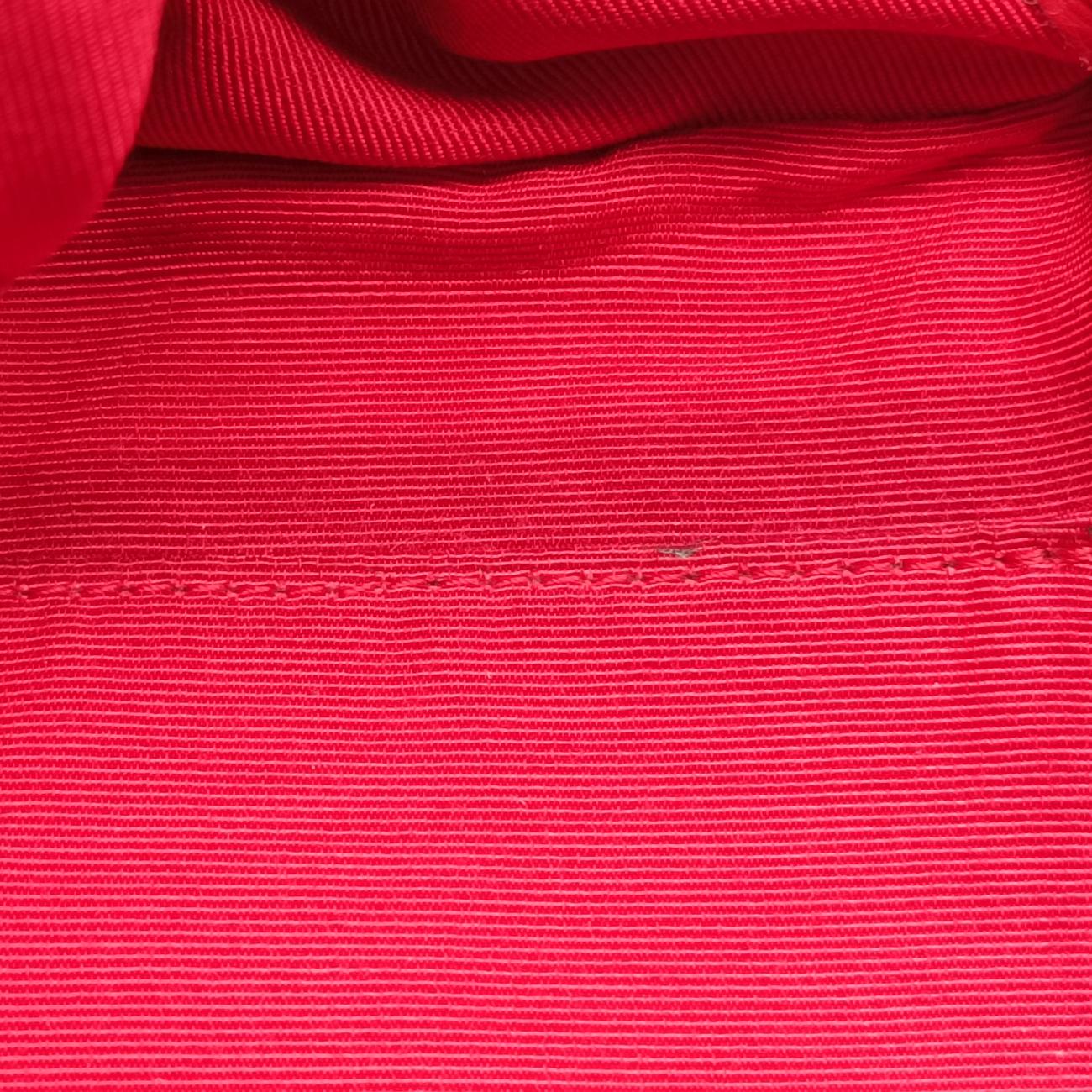BOY CHANEL Red lambskin 18786518