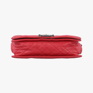 BOY CHANEL Red lambskin 18786518