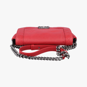 BOY CHANEL Red lambskin 18786518