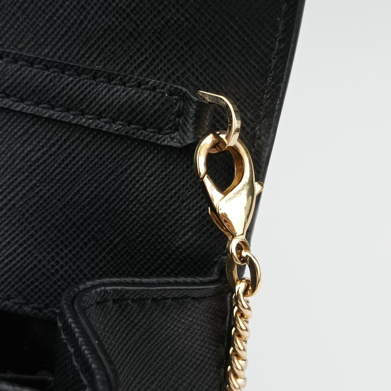Medusa Black Leather CLG 524 006 921 651