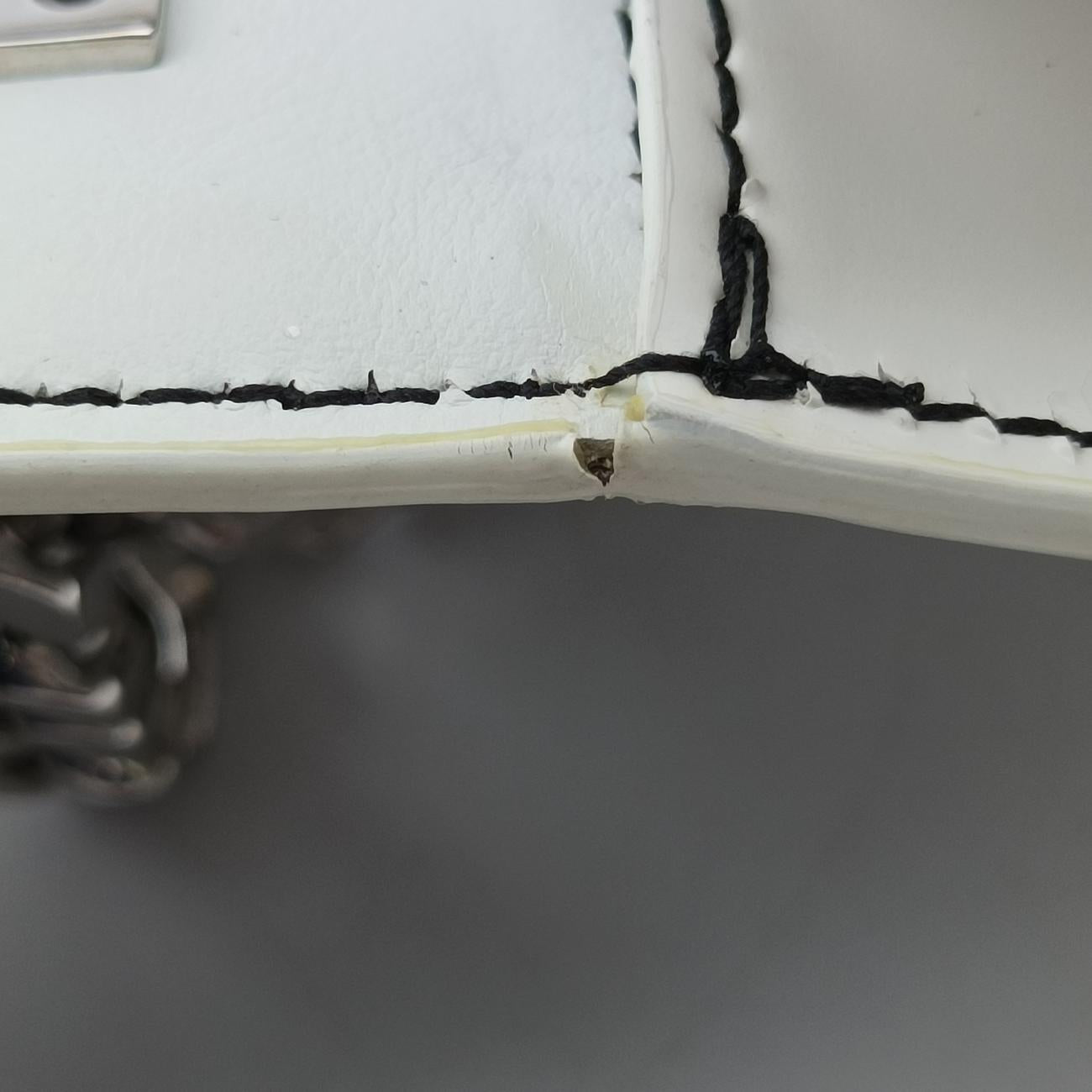 TB Logo White leather BMPPAN1301