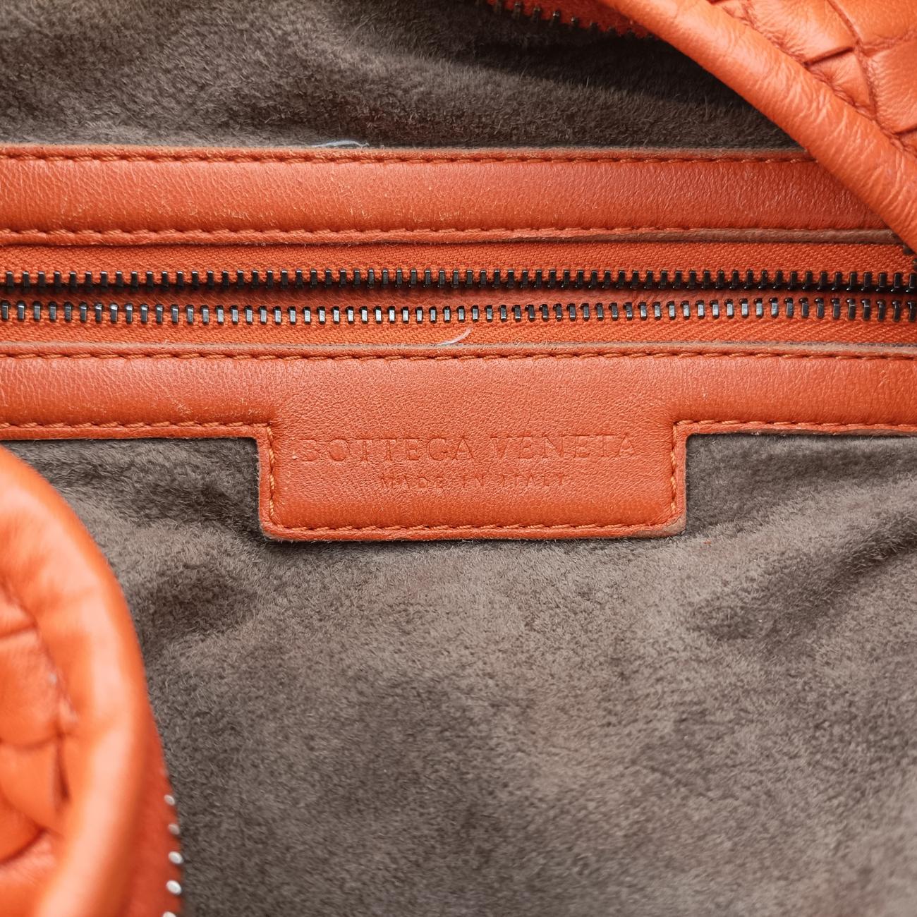 Intrecciato Orange lambskin 232500 V0016 7561 EPEV 2011 565 A