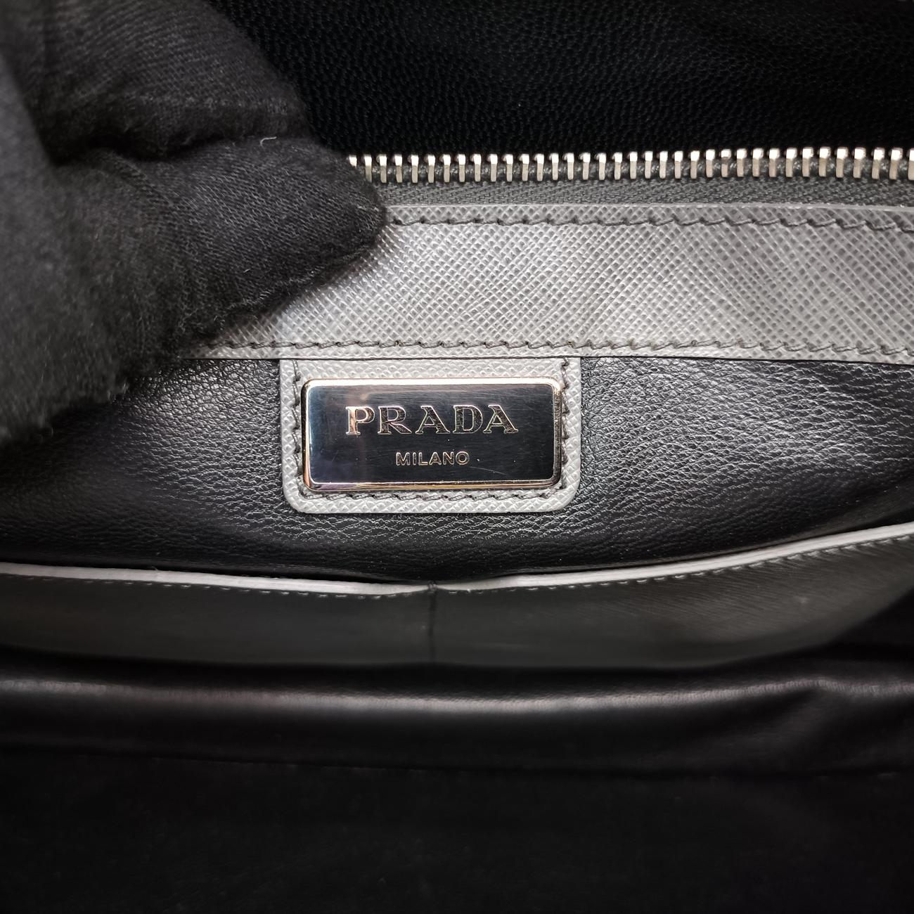 Triangle Logo Plate Grey Saffiano Leather 49