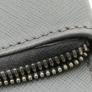 Triangle Logo Plate Grey Saffiano Leather 49