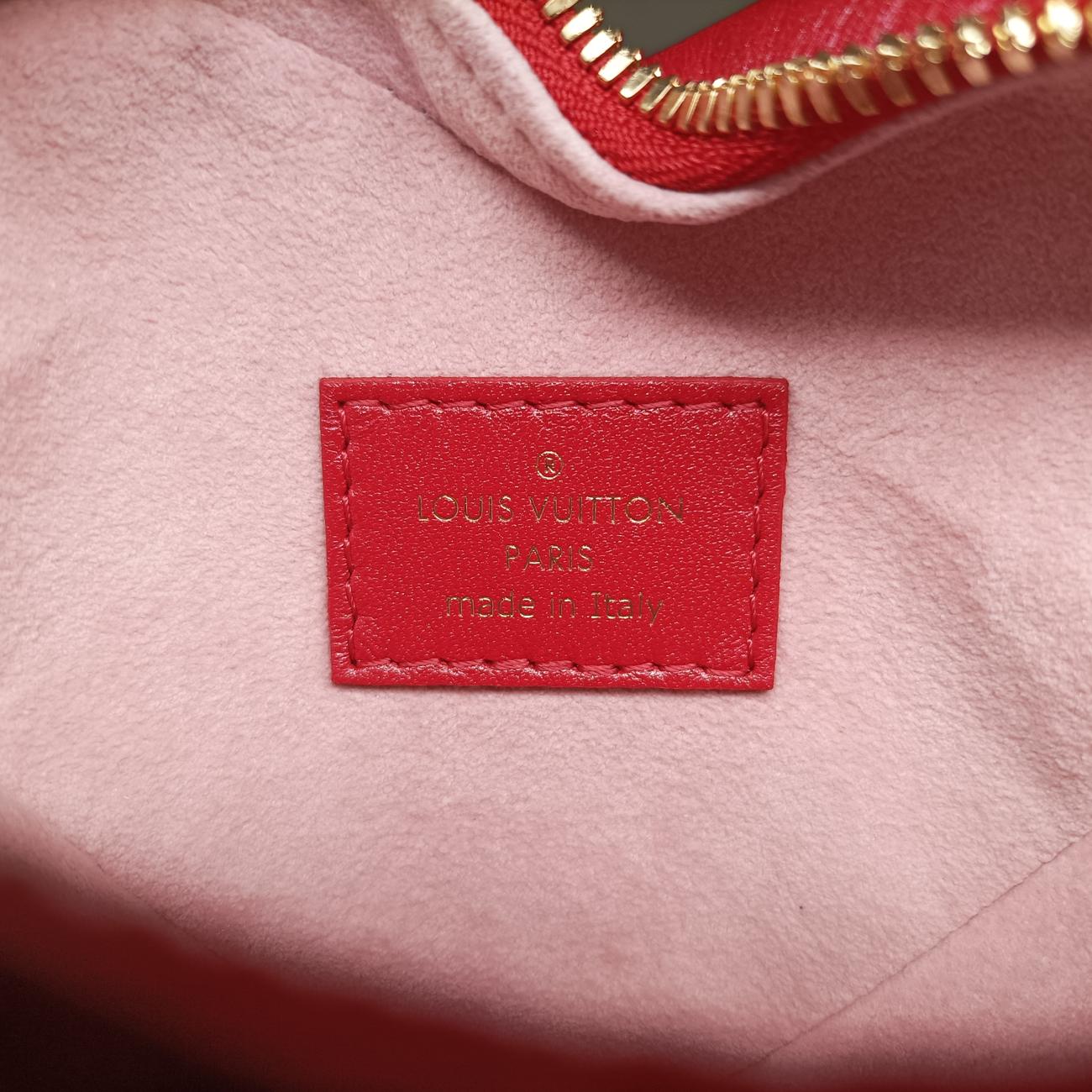 Heart on Chain Red Lambskin ICチップ