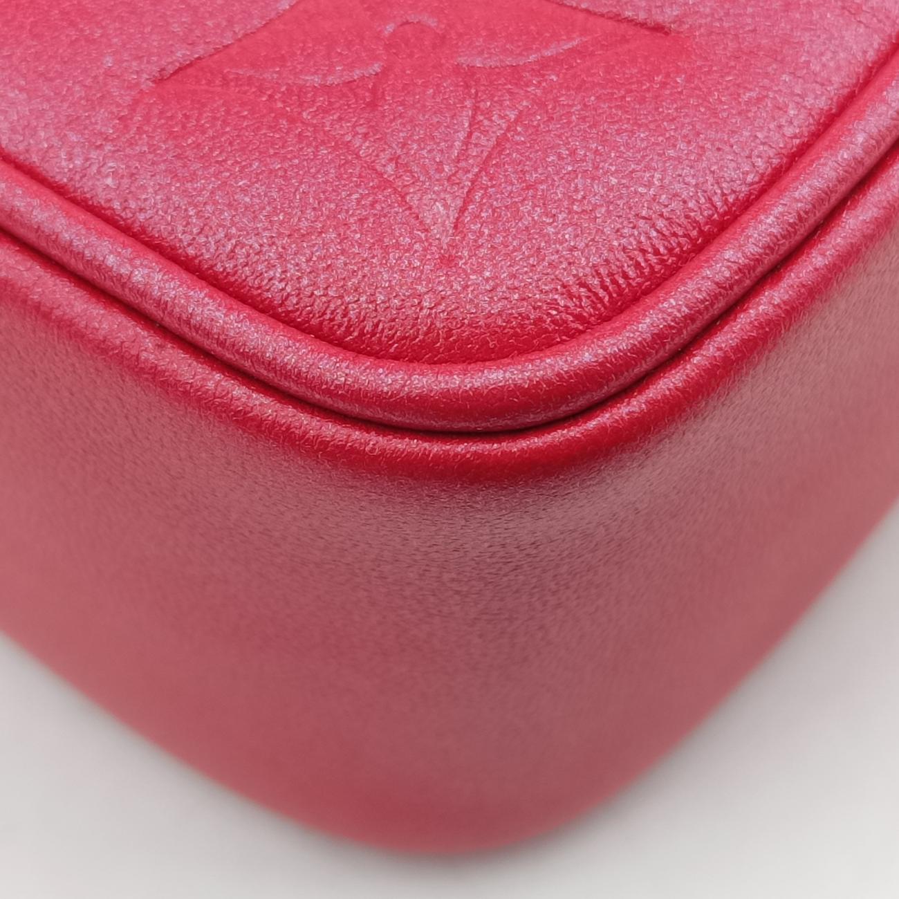 Heart on Chain Red Lambskin ICチップ