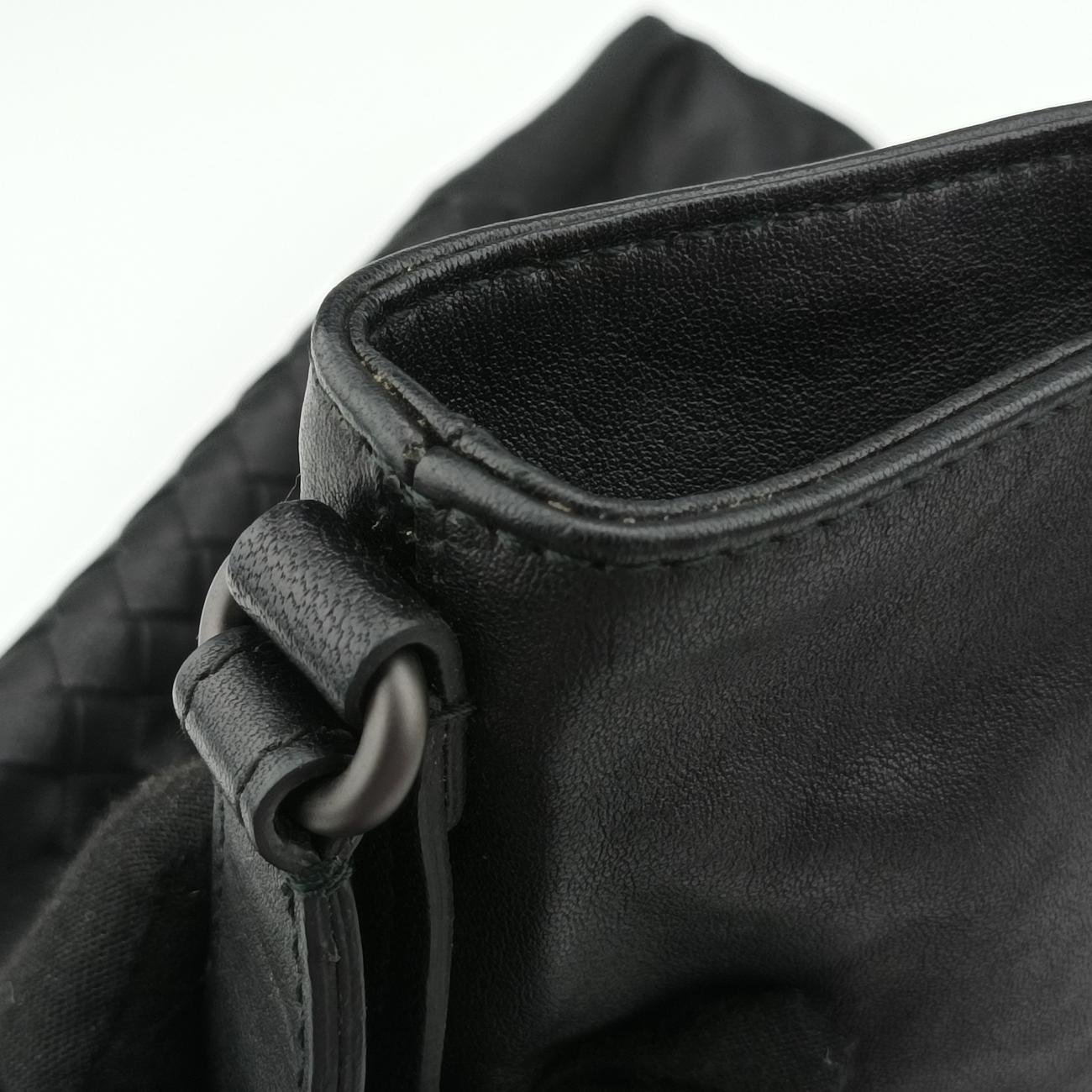 Intrecciato Black lambskin B03396322Z