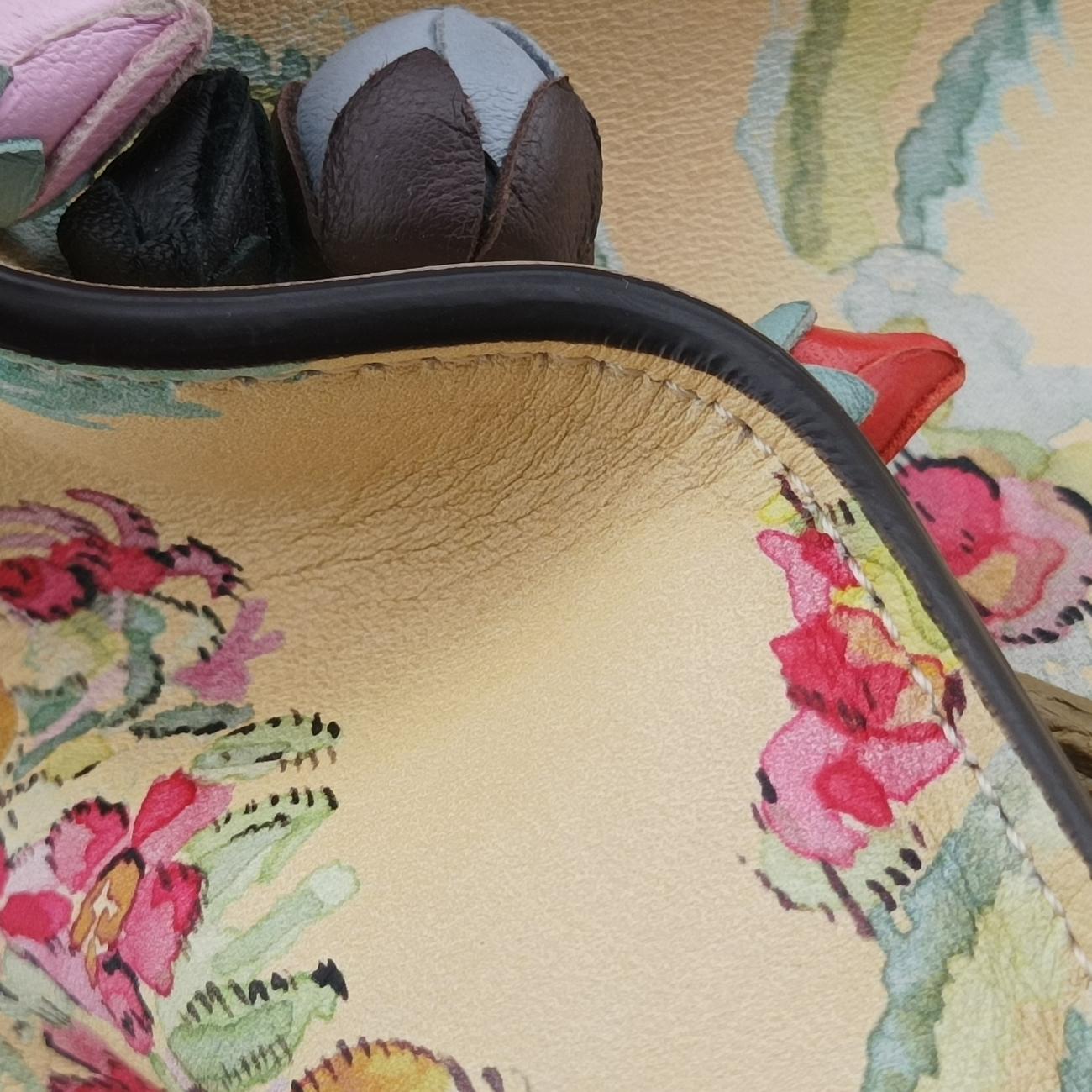 Peekaboo Multicolour Leather 8BN290-9GF-178-8007