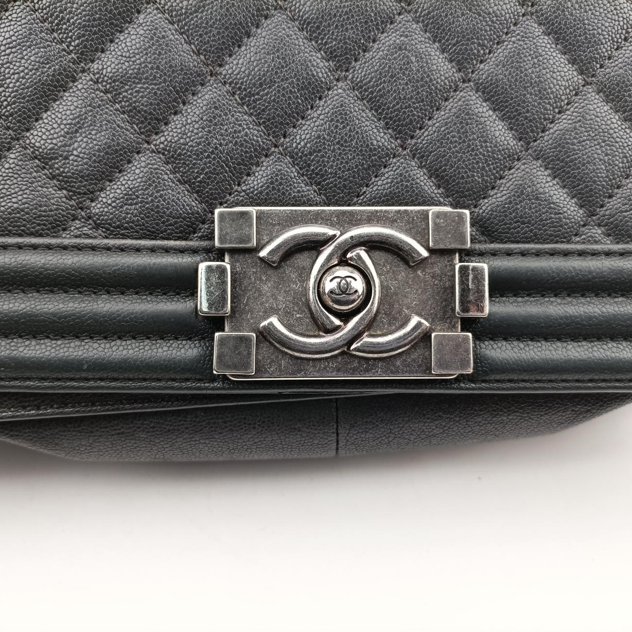 BOY CHANEL Grey caviar skin 26480755