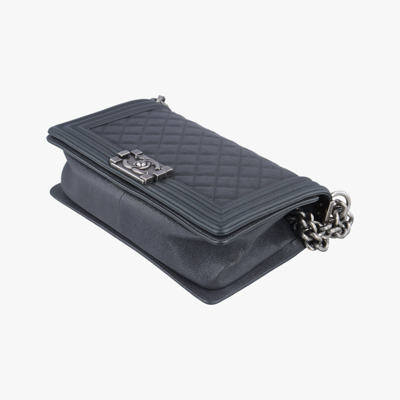 BOY CHANEL Grey caviar skin 26480755