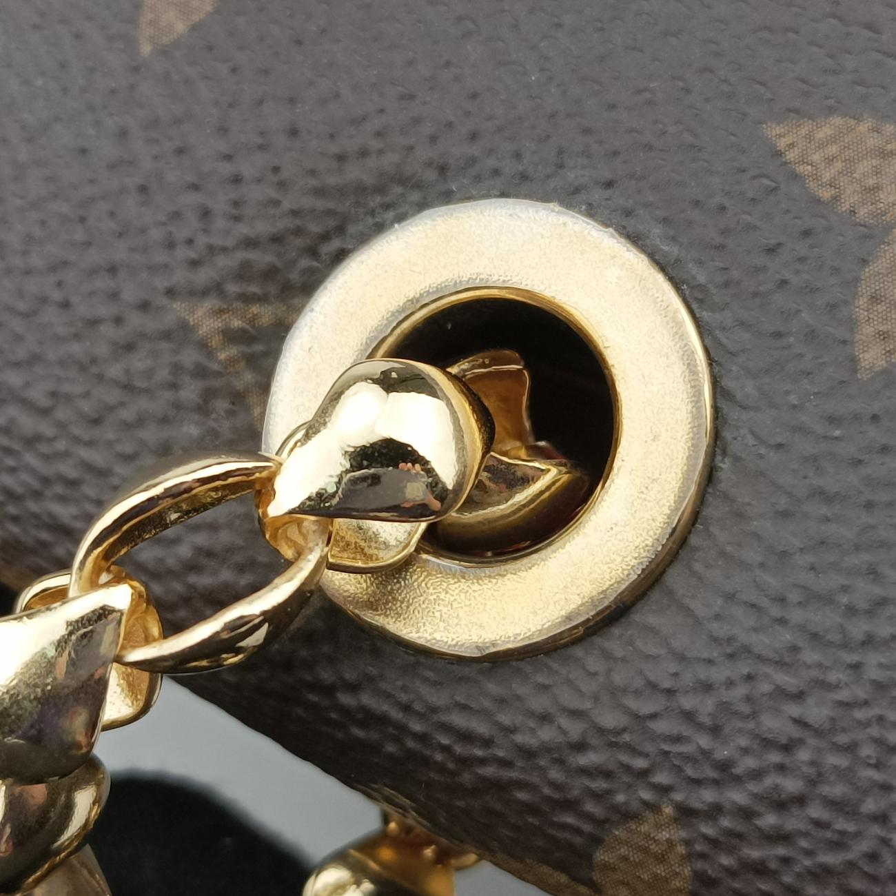 VICTOIRE Brown×CERISE Monogram Canvas×calf leather CA4186