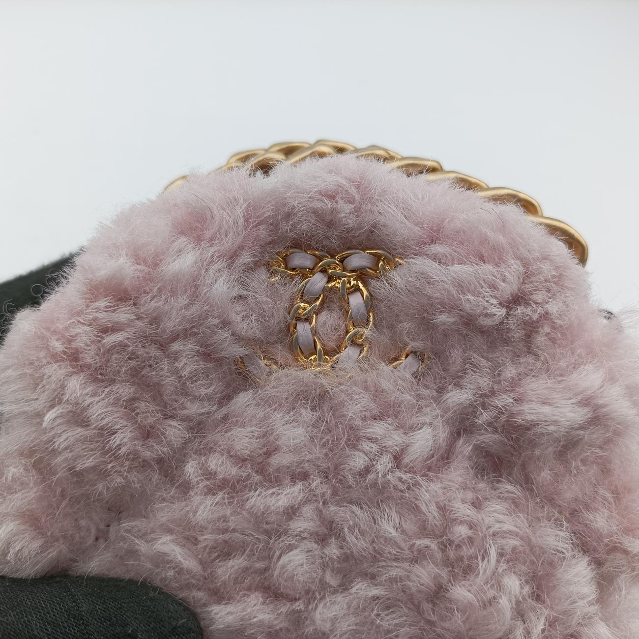 CHANEL 19 Round Pink Leather × wool 30235655