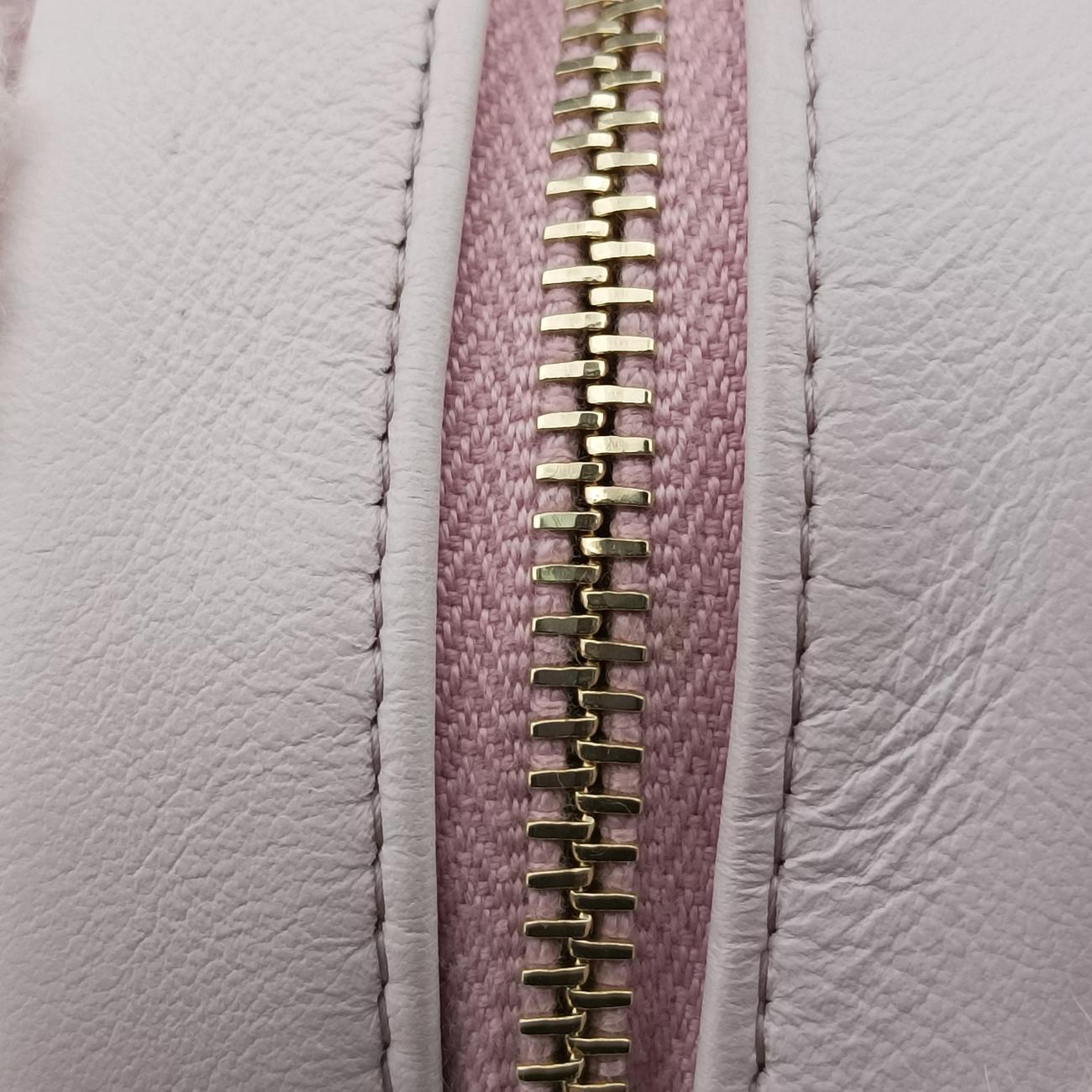 CHANEL 19 Round Pink Leather × wool 30235655