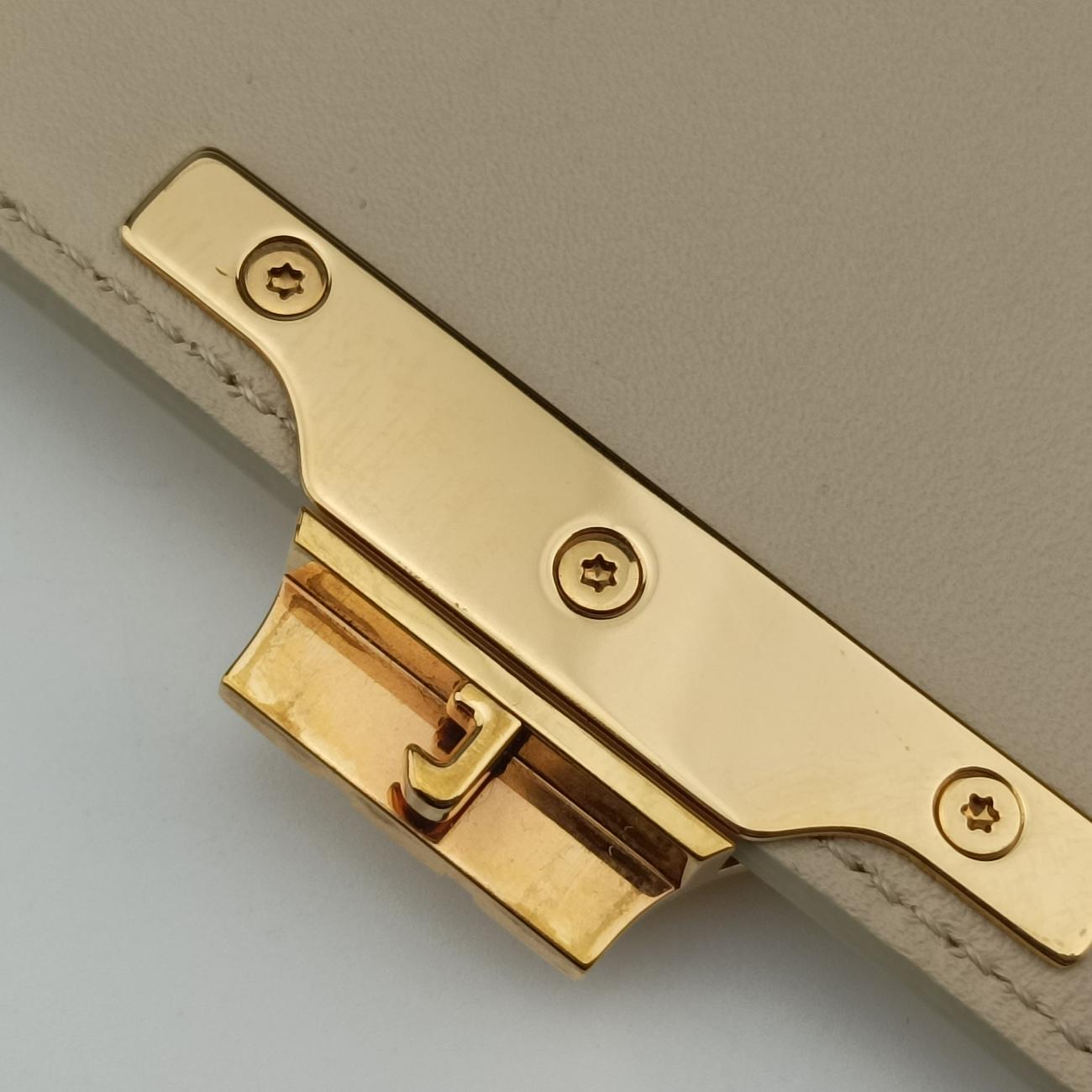 Triomphe White Leather C-GU-4211