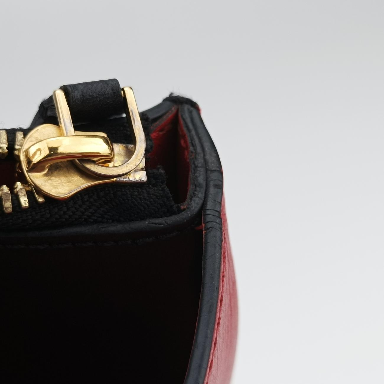 City Steamer MM Ruby x Noir Leather DU5115