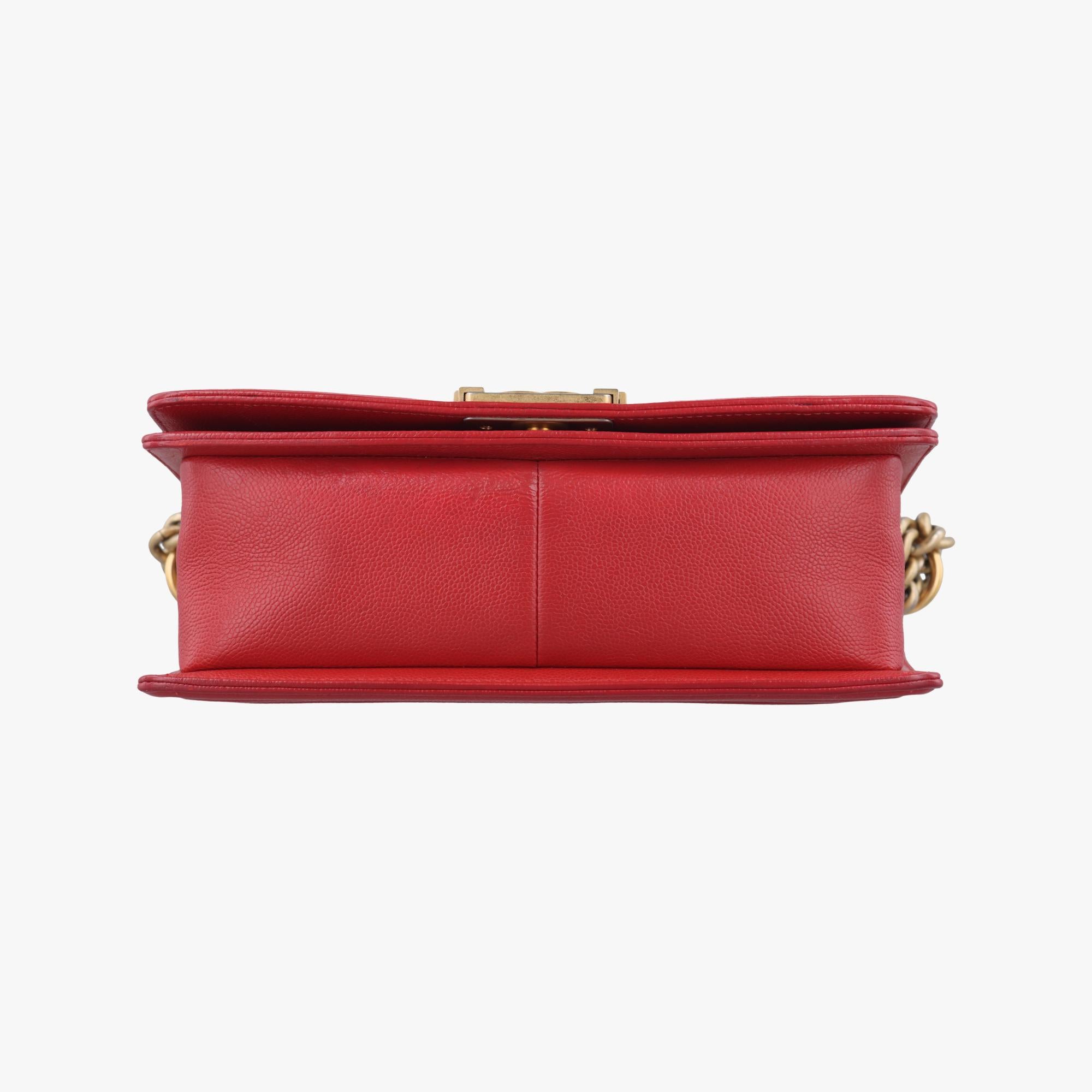 BOY CHANEL Red caviar skin 25264326