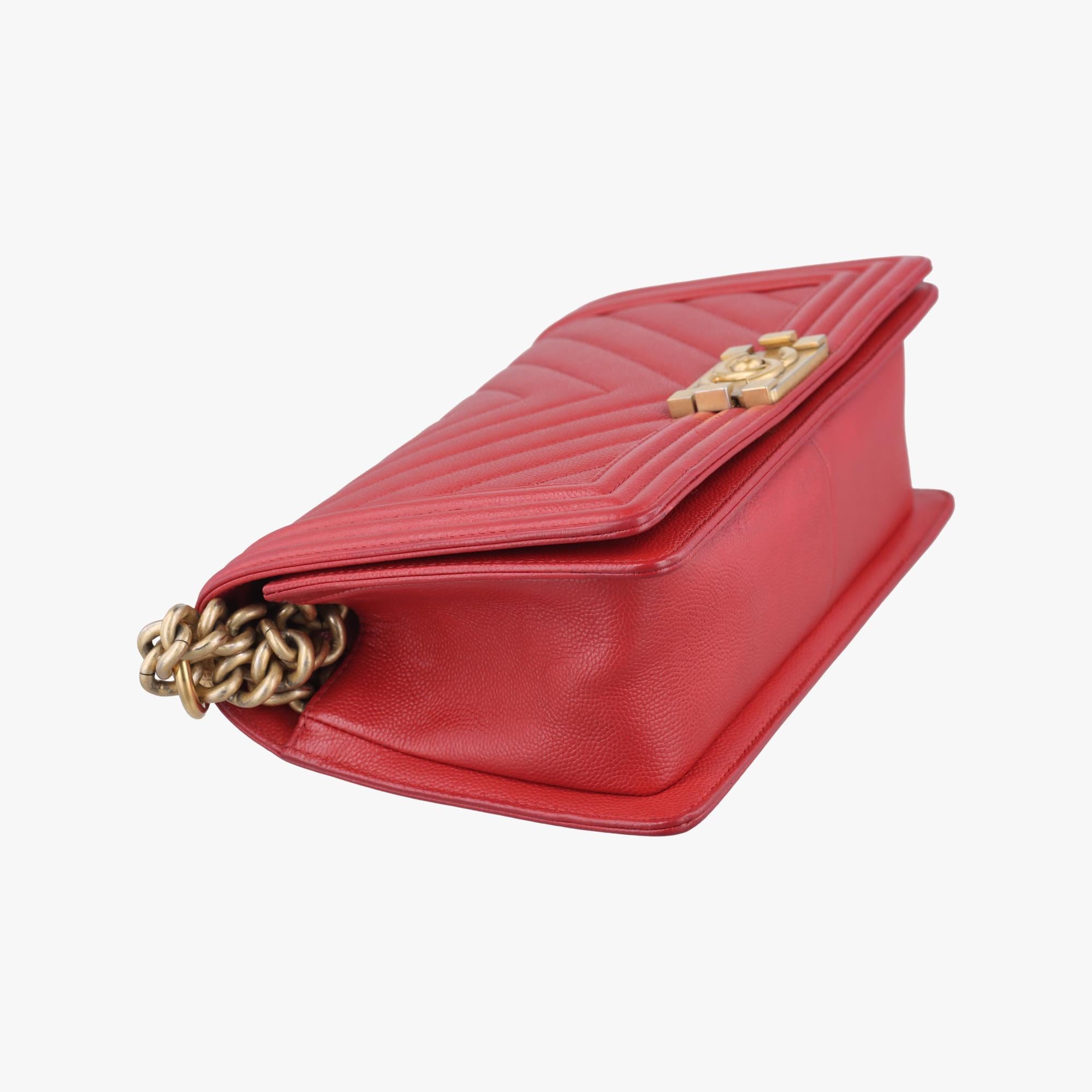 BOY CHANEL Red caviar skin 25264326
