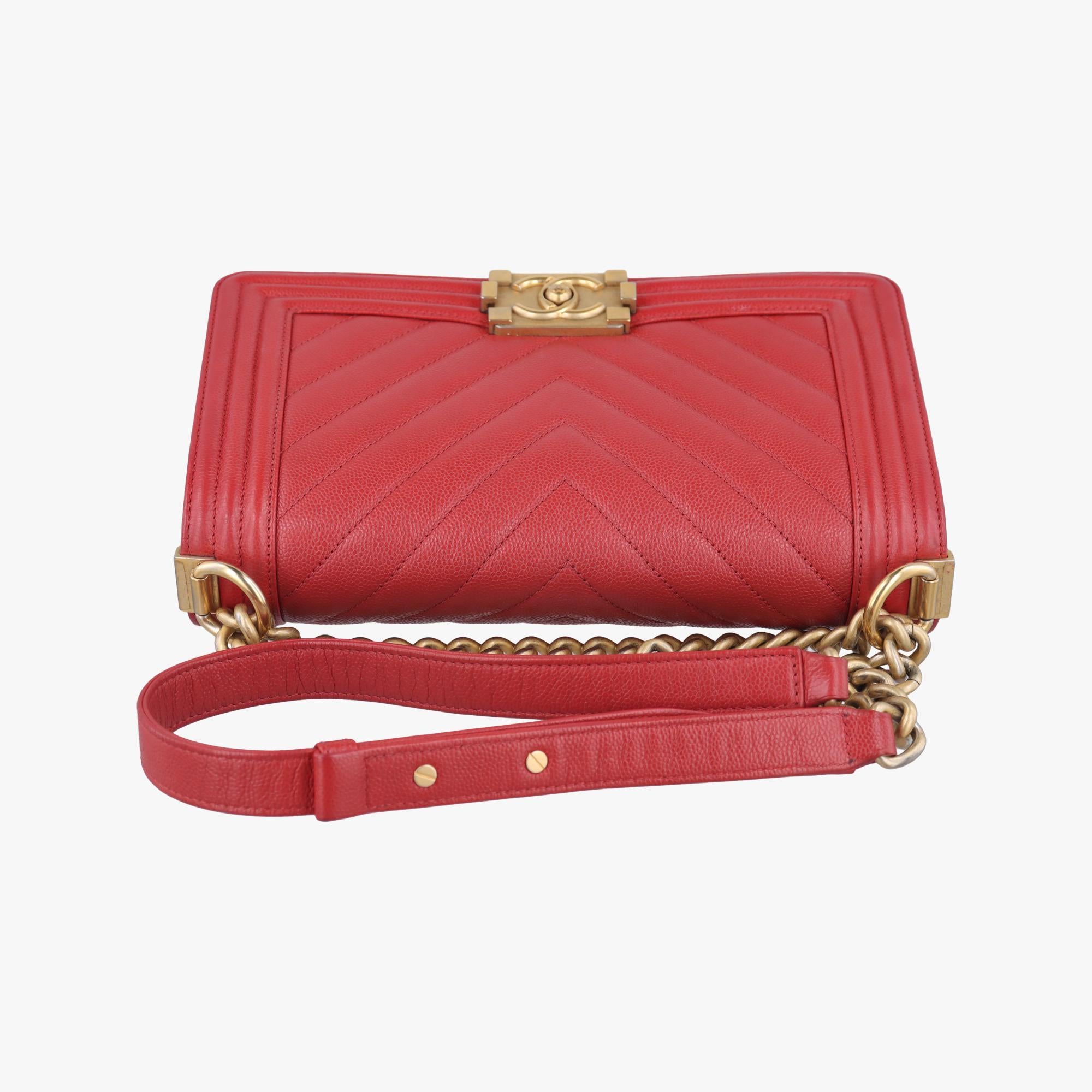 BOY CHANEL Red caviar skin 25264326