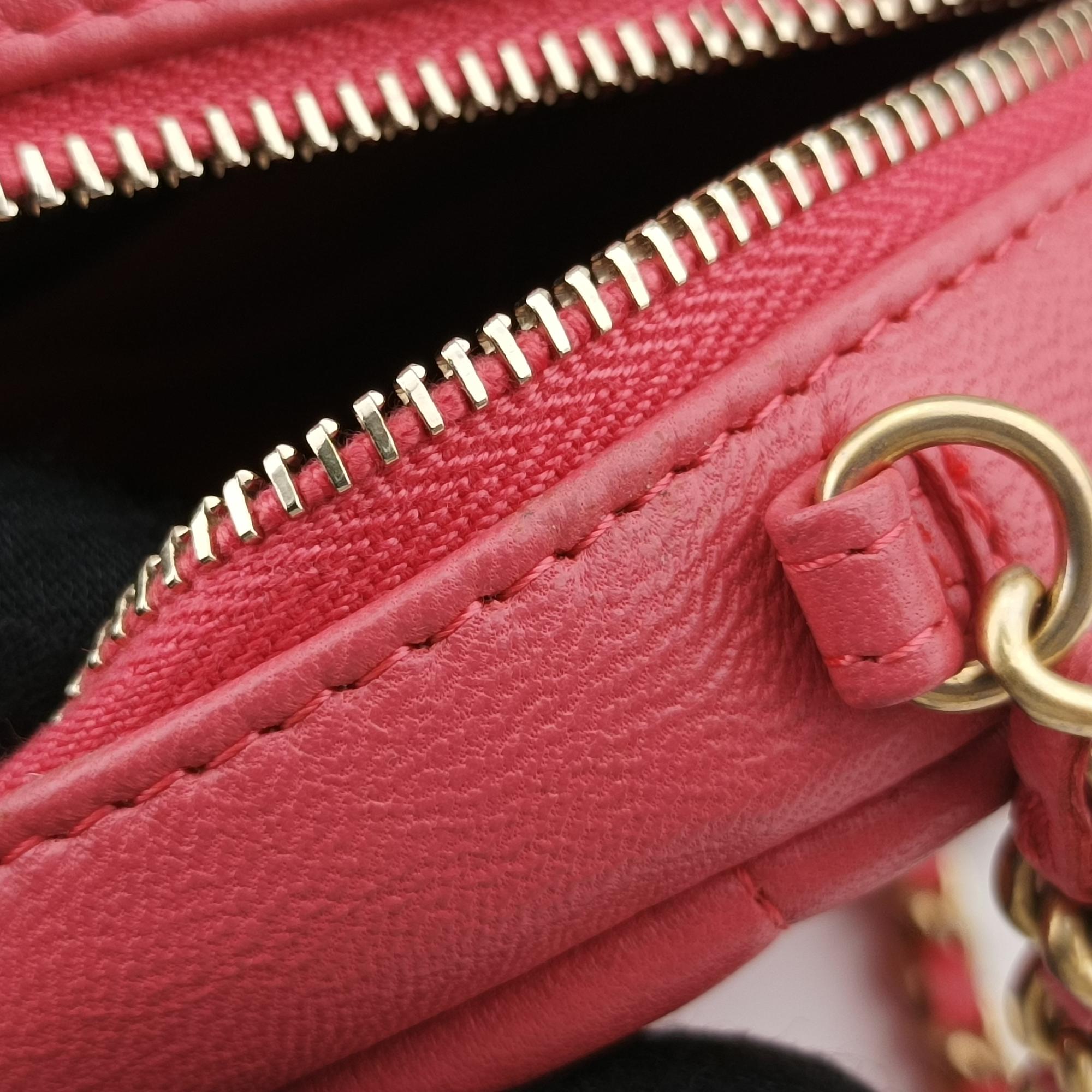 Charms Round Red lambskin 26891302