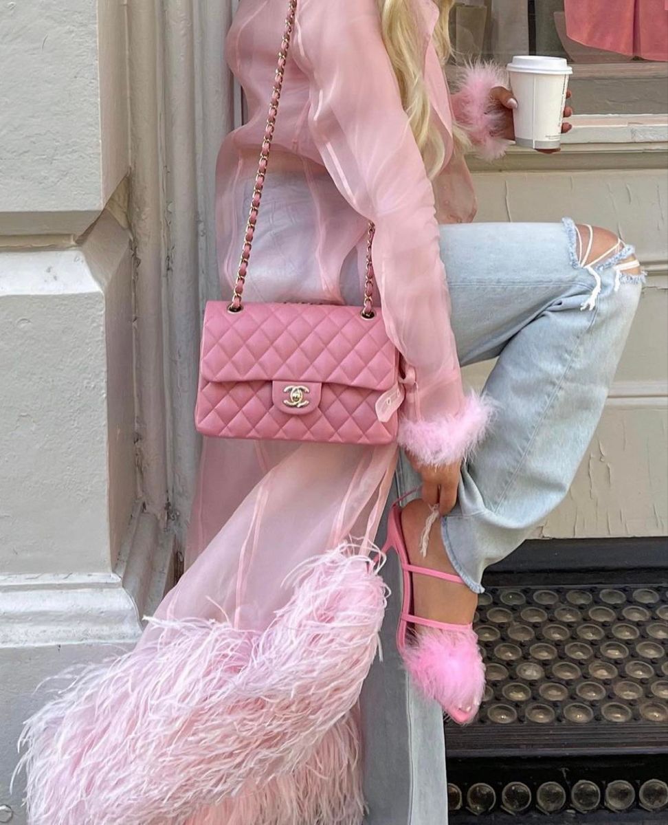 Designer Bags Online: How to Buy Cheap & Invest Smart