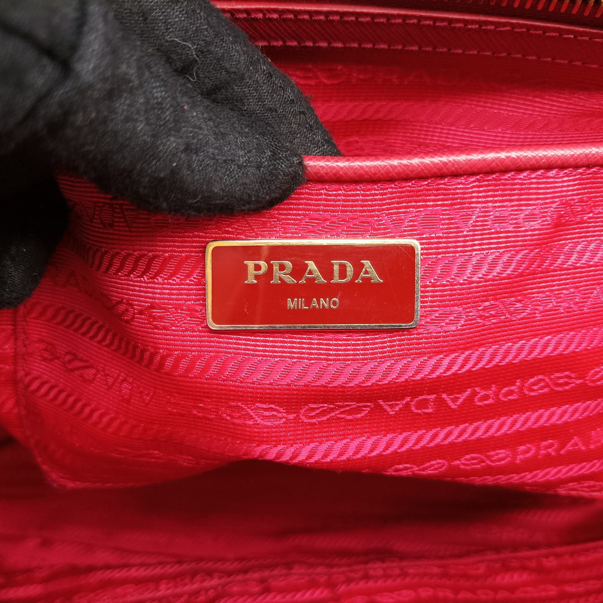 Secondhand Prada Galleria Red SAFFIANO Leather BN1786 handbag | stylenewstar