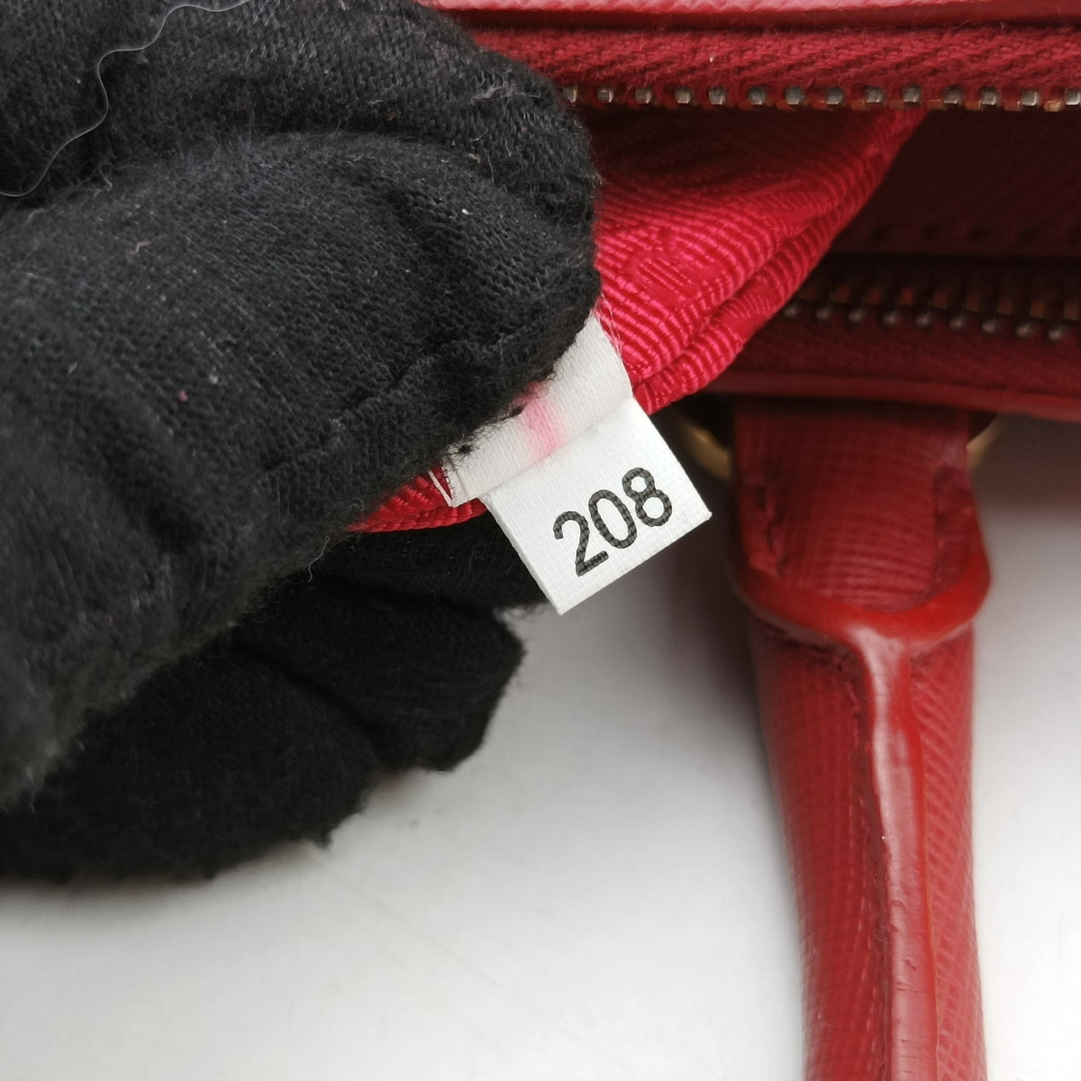 Secondhand Prada Galleria Red SAFFIANO Leather BN1786 handbag | stylenewstar