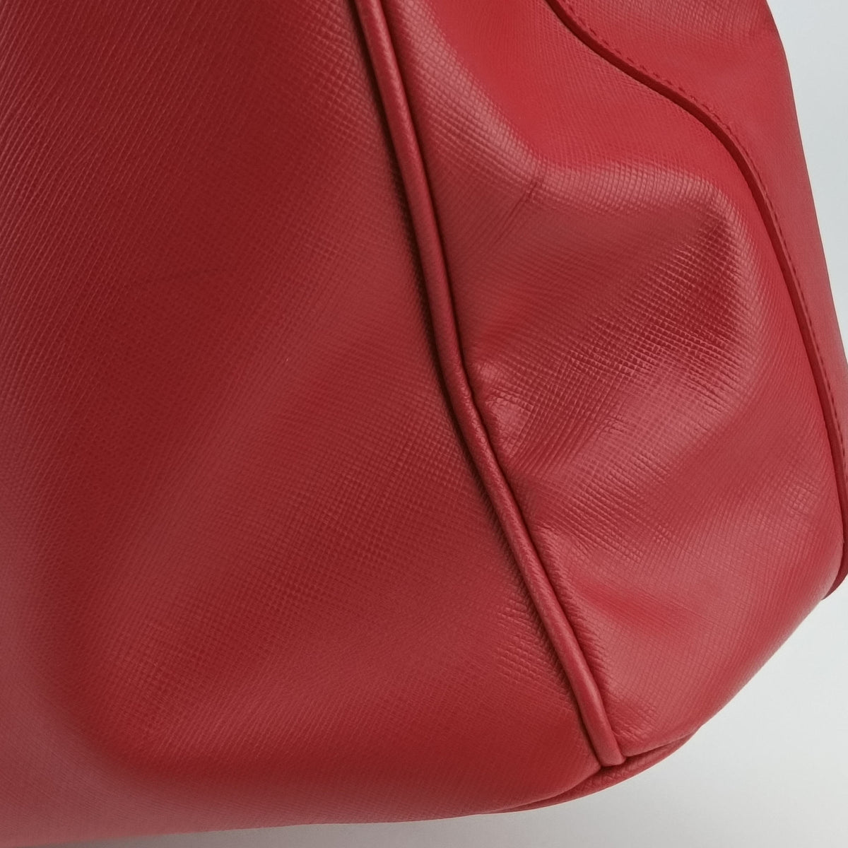 Secondhand Prada Galleria Red SAFFIANO Leather BN1786 handbag | stylenewstar