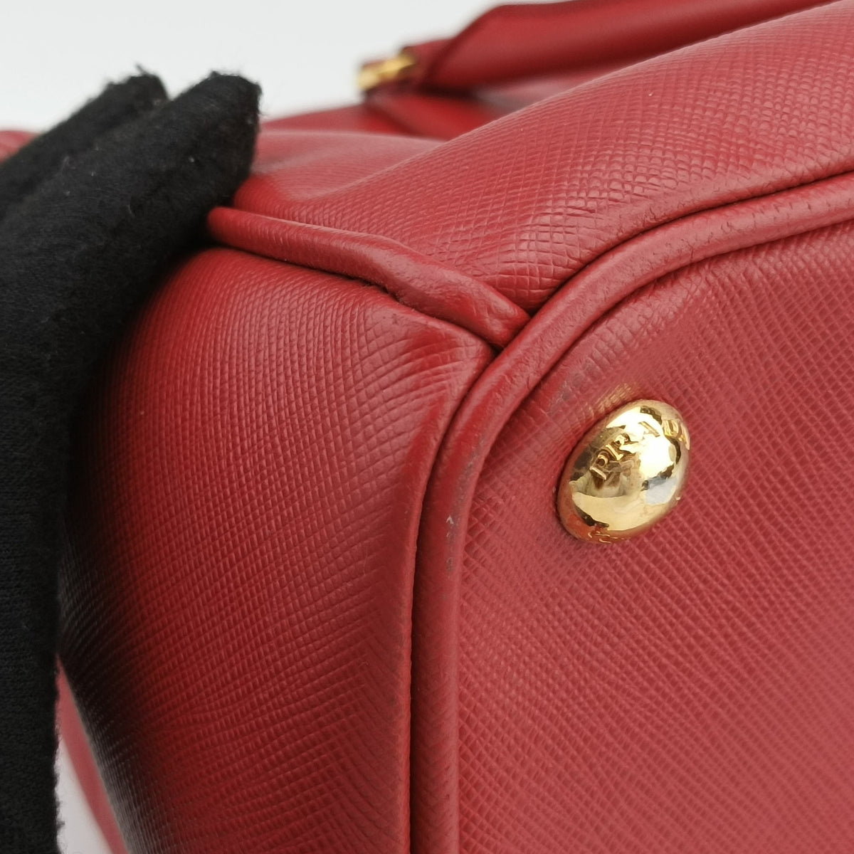 Secondhand Prada Galleria Red SAFFIANO Leather BN1786 handbag | stylenewstar