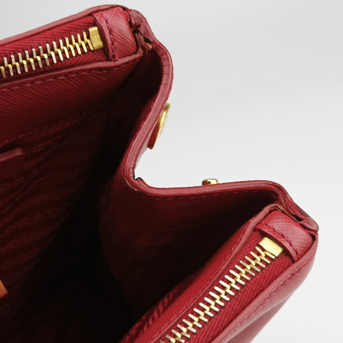 Secondhand Prada Galleria Red SAFFIANO Leather BN1786 handbag | stylenewstar