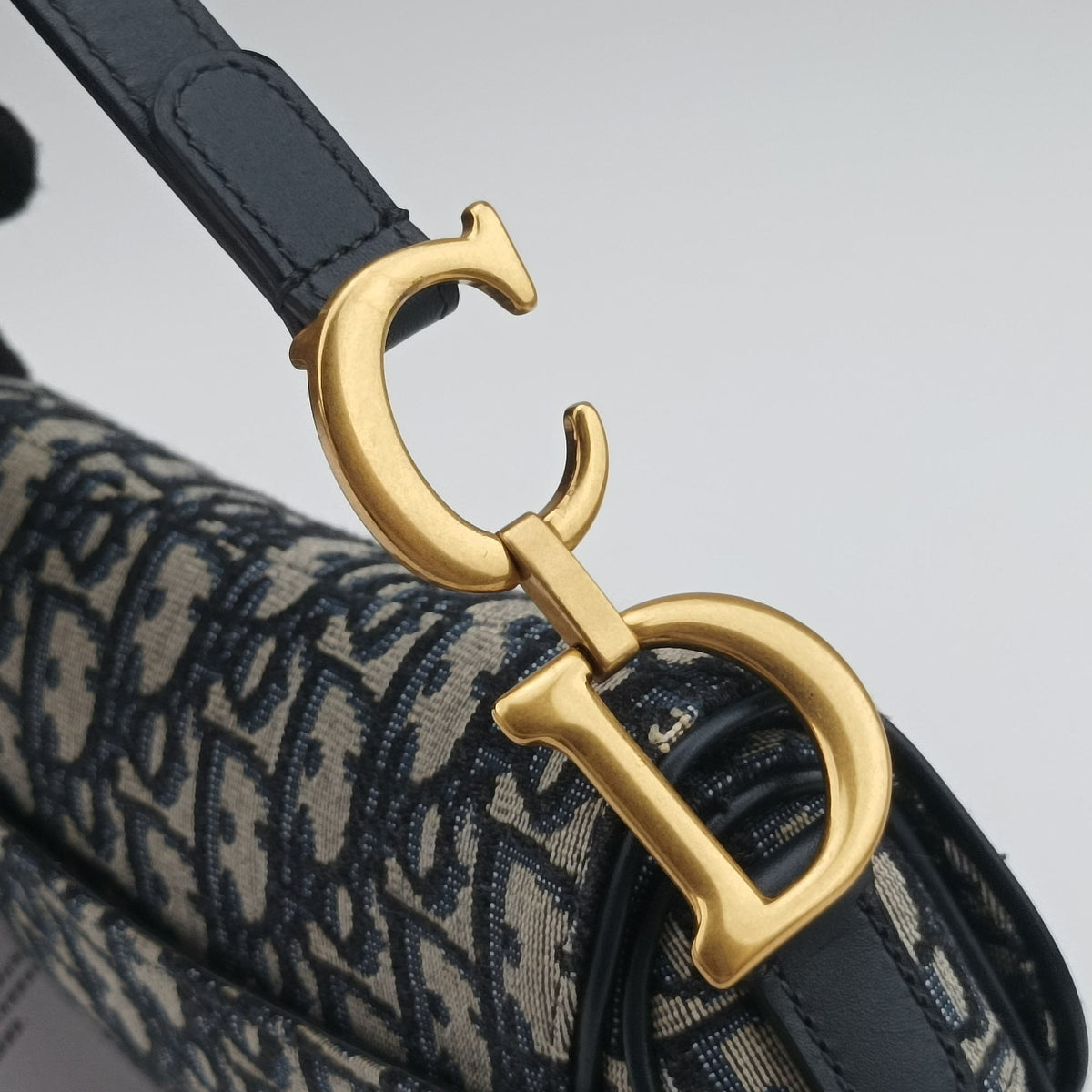 Secondhand Christian Dior Saddle Navy Jacquard×Leather  handbag | stylenewstar
