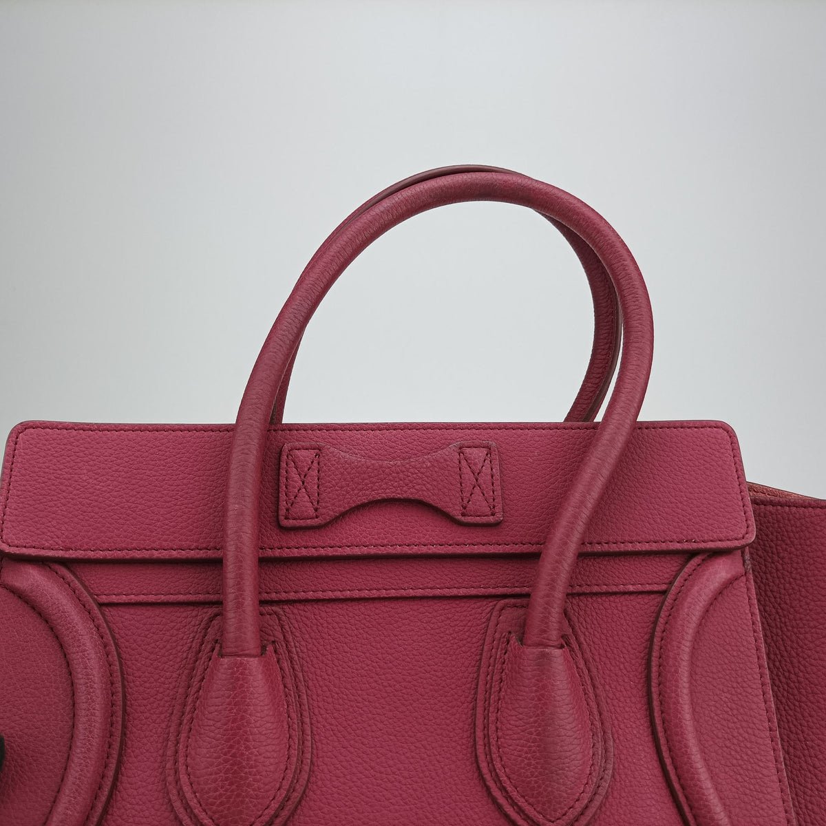 Pre-owned Celine Luggage Micro shopper Pink Leather  handbag | stylenewstar