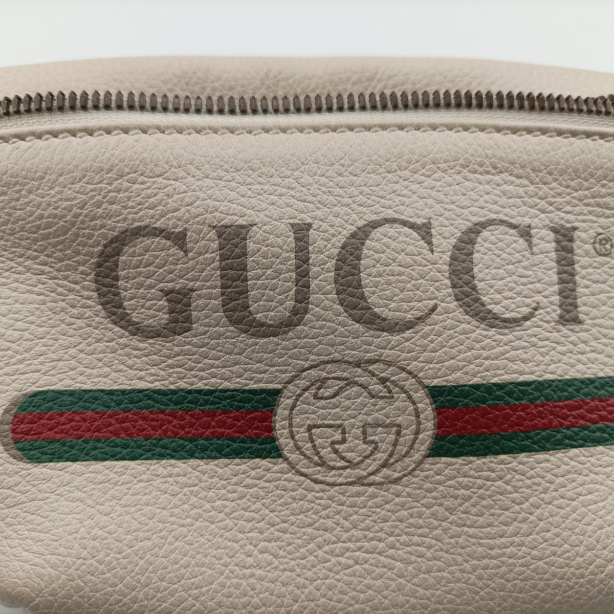 Pre-owned Gucci Print White Leather 527792 bum bag/waist bag | stylenewstar