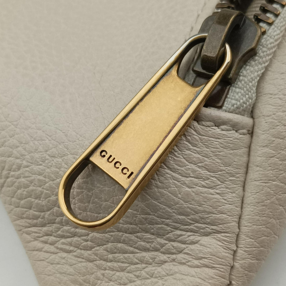 Pre-owned Gucci Print White Leather 527792 bum bag/waist bag | stylenewstar