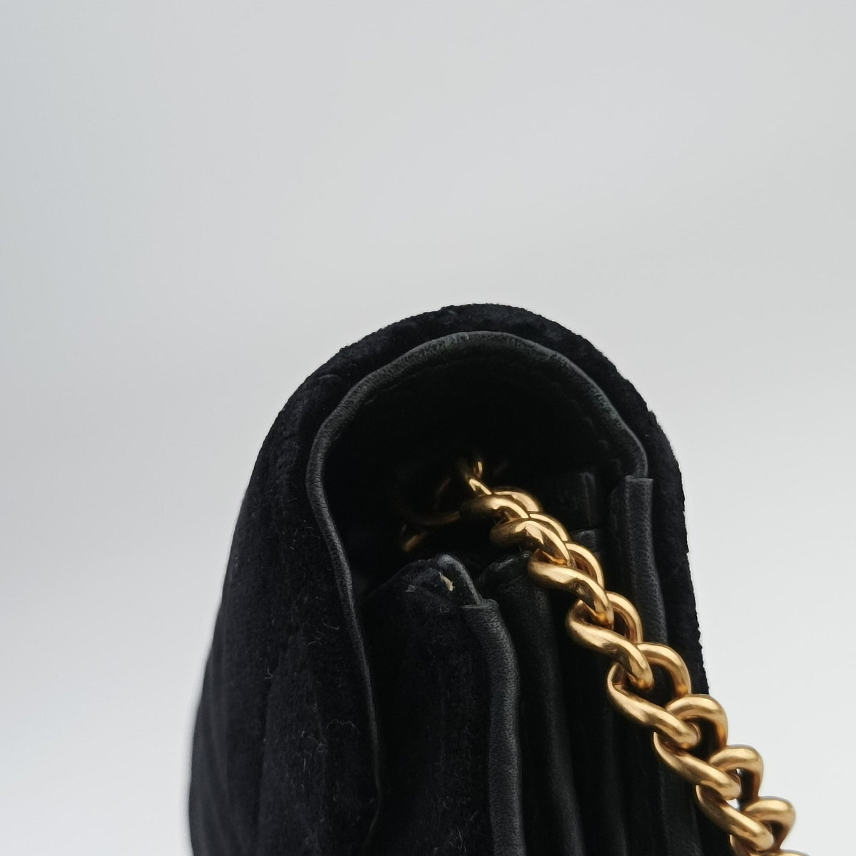 Pre-owned Gucci GG Marmont Black velour 474575 shoulderbag | stylenewstar