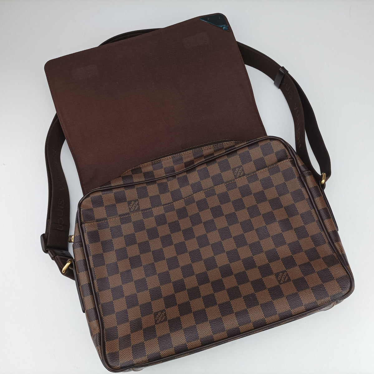 Secondhand Louis Vuitton SHELTON MM EBENE Damier Canvas N41149 shoulderbag | stylenewstar
