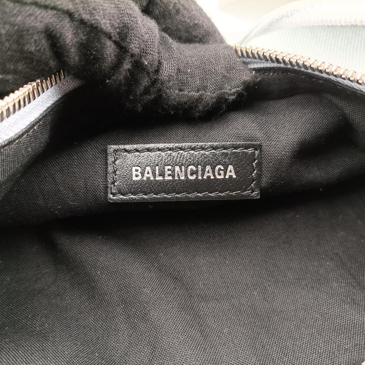 Secondhand Balenciaga Le Cagole Blue Denim  shoulderbag | stylenewstar