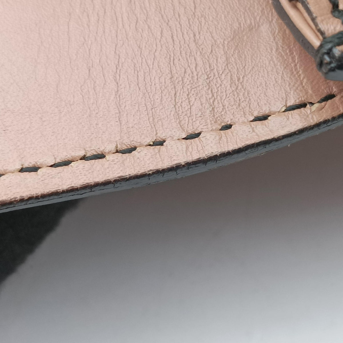 Pre-owned Gucci Emily Beige×pink canvas×leather 295402 shoulderbag | stylenewstar